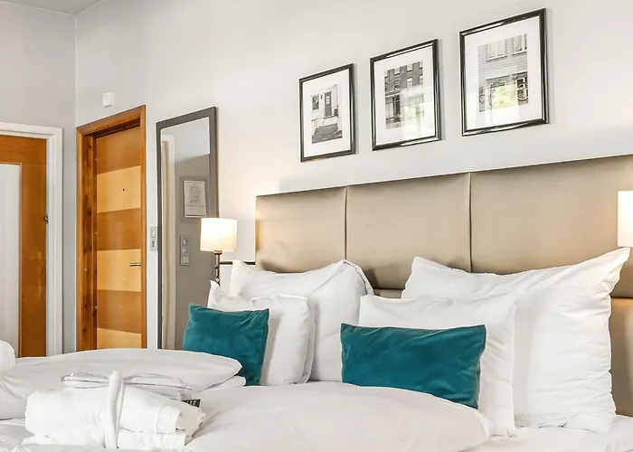 Clarion Hotel Admiral